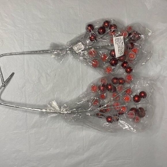 2 Sets of Red Seasonal Cherry decor - Picture 2 of 4